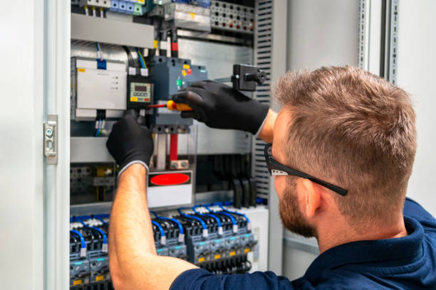 Best Affordable Emergency Electrician  in Mosinee, WI