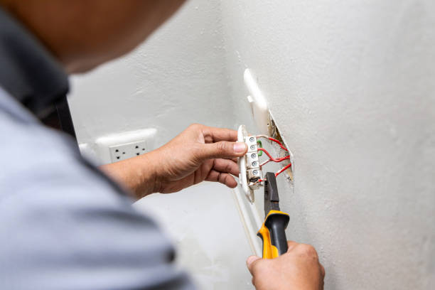 Best Emergency Electrical Repair  in Mosinee, WI